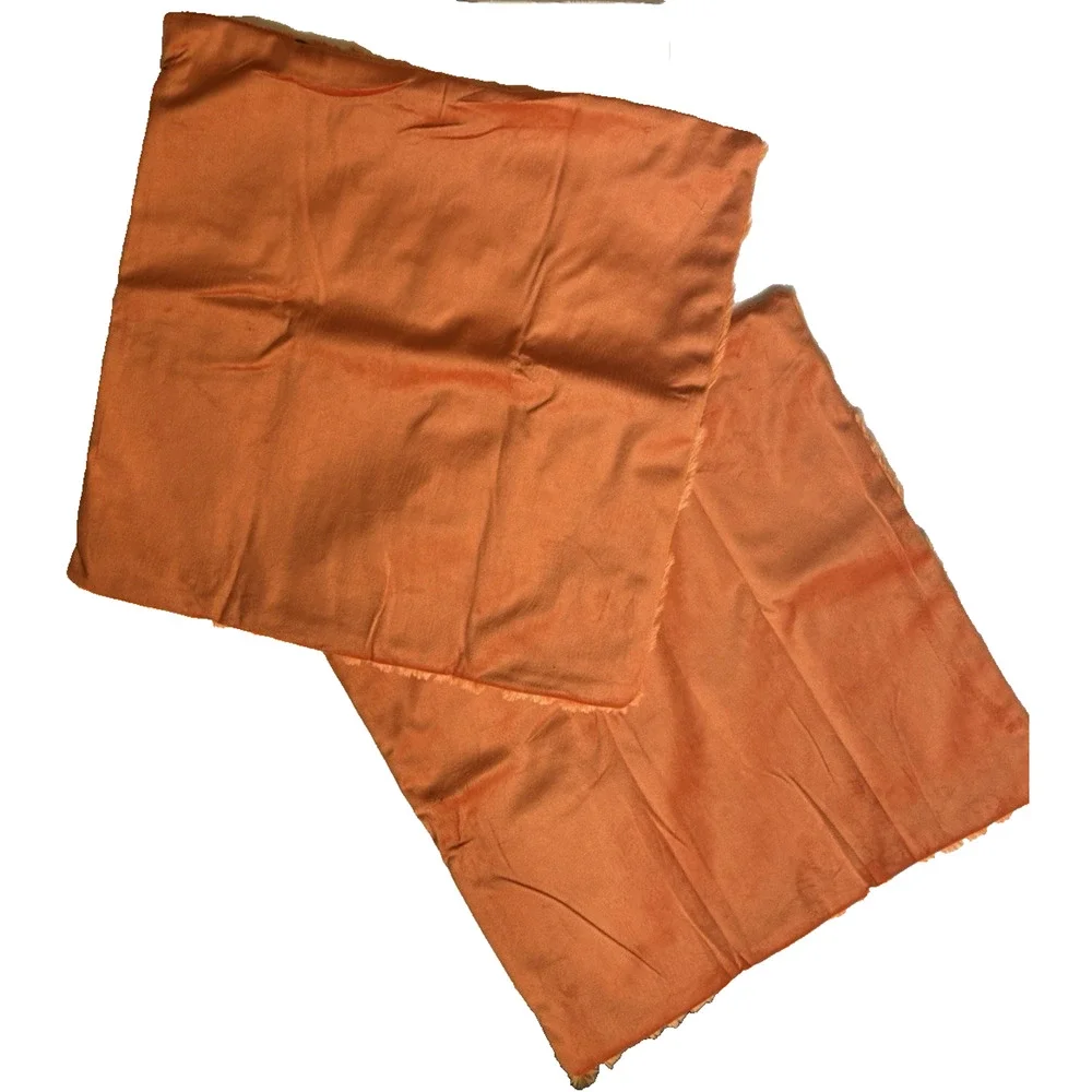 Unbranded please note